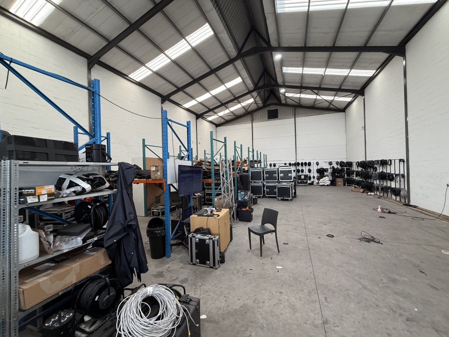 To Let commercial Property for Rent in Rivergate Western Cape